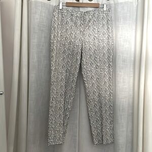 Nic & Zoe size 8 slacks. Gorgeous grey and white print​